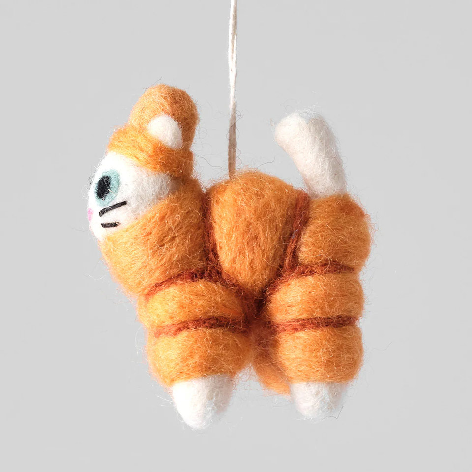 Filzanhänger – Daunenkatze Lee