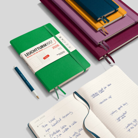 Wochenkalender und Notizbuch 2026 liniert / Hardcover